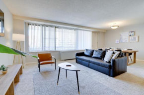 Beautiful 2BR Apartment at Crystal City With Gym